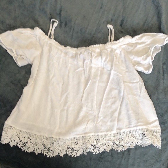 Lovely cold shoulder H&M cute white top size 4 - Picture 1 of 6